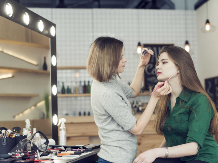 Beautician Course in Toronto